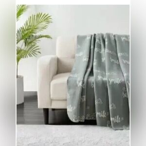 Infinity Home Fleece Blanket “Words To Live By” BRAND NEW 50”X60”
